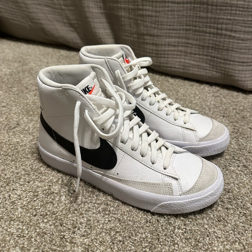 Nike Blazer Mid '77